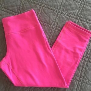 Lululemon reversible wunder Under Crop 6